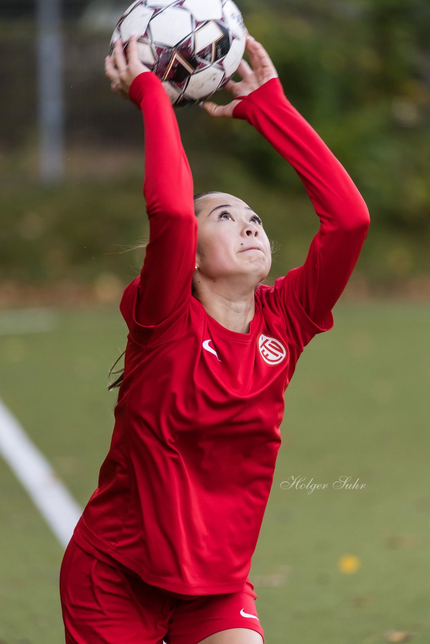 Bild 236 - wCJ Eimsbuettler TV - FC Rosengarten : Ergebnis: 2:0